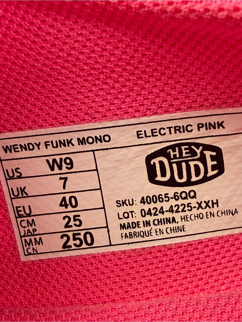 Electric pink HEYDUDE Women's Wendy Funk Mono Slip-On shoes size 9 - Picture 7 of 8